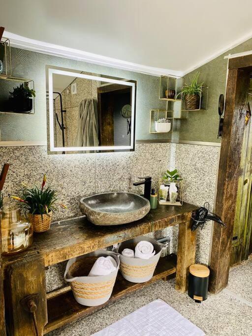 Cottage, Lodge & Spa Prouilly 外观 照片